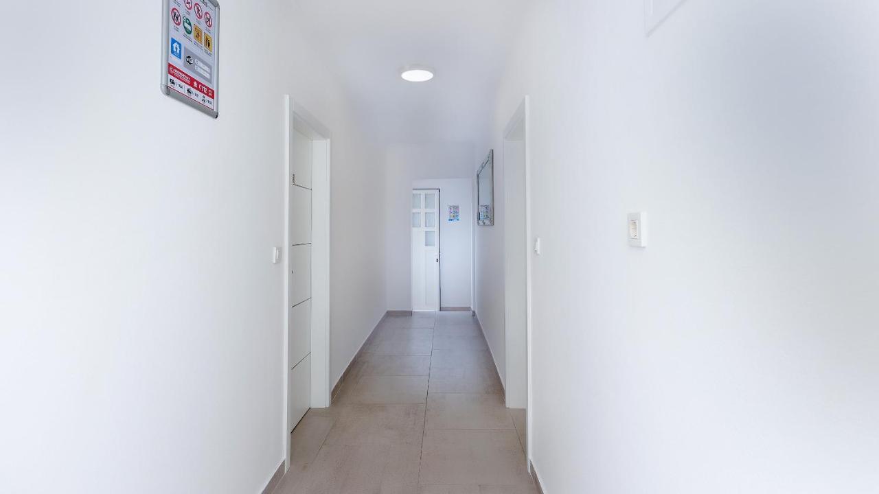 Apartment Vegas Novalja Eksteriør billede