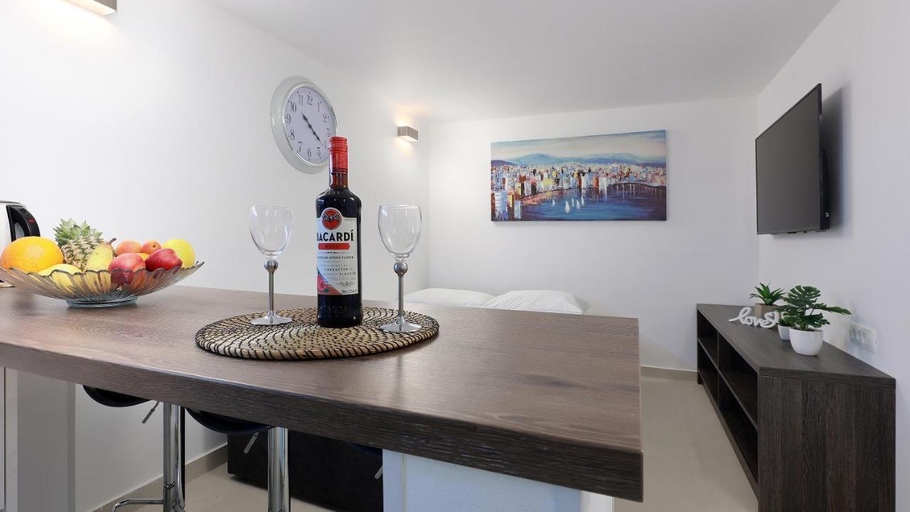 Apartment Vegas Novalja Eksteriør billede